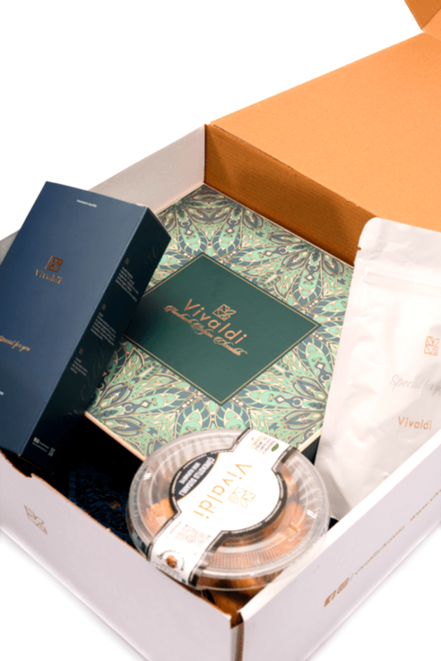 Vivaldi Adagio Hediye Seti - El Yapımı Belçika Çikolatası, Türk Kahvesi ve Kolonya Deneyimi